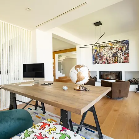 Villa Luxury 3 Bed With Pool & Jacuzzi