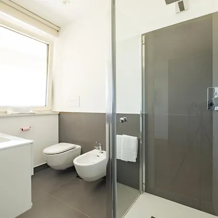 Luxury 3 Bed With Pool & Jacuzzi Villa